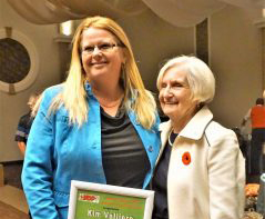 Valliere receives Davidson Labour Award