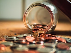 Le revenu de base universel : une aide ou un obstacle pour les travailleurs?
