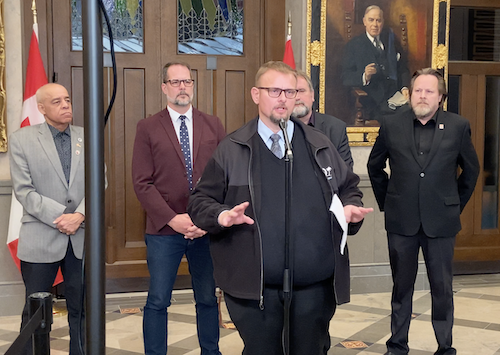 Historic moves - IAM and other unions applaud anti-scab proposal
